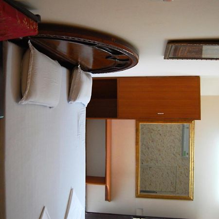 Sai Home Stay Bed & Breakfast- Near Tajmahal Агра Экстерьер фото