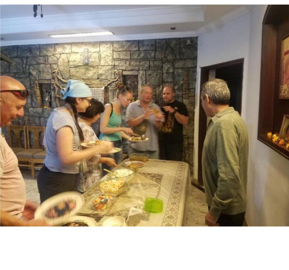Sai Home Stay Bed & Breakfast- Near Tajmahal Агра Экстерьер фото