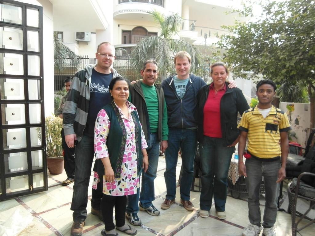 Sai Home Stay Bed & Breakfast- Near Tajmahal Агра Экстерьер фото
